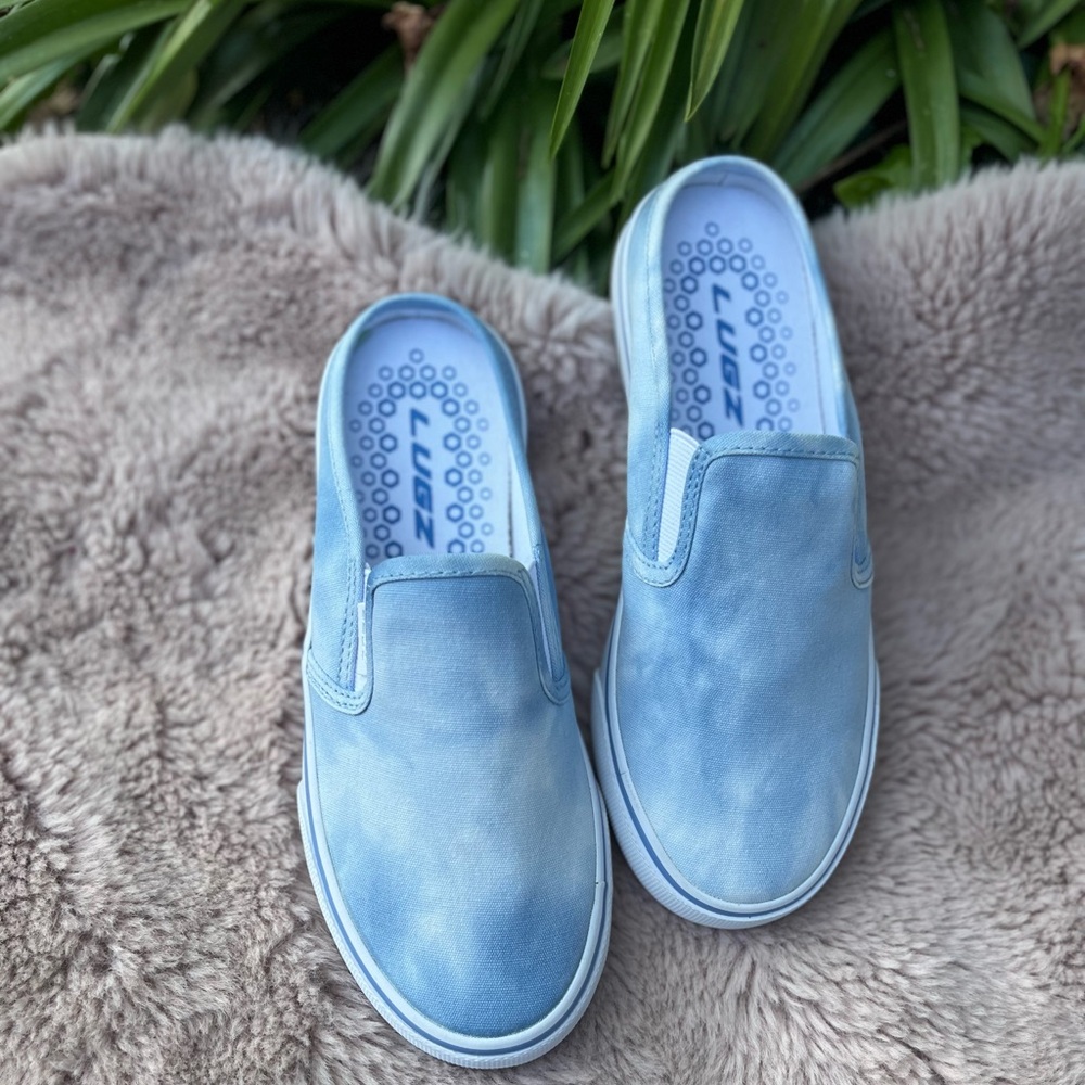 🆕 Lugz Blue Slip-On Sneakers
